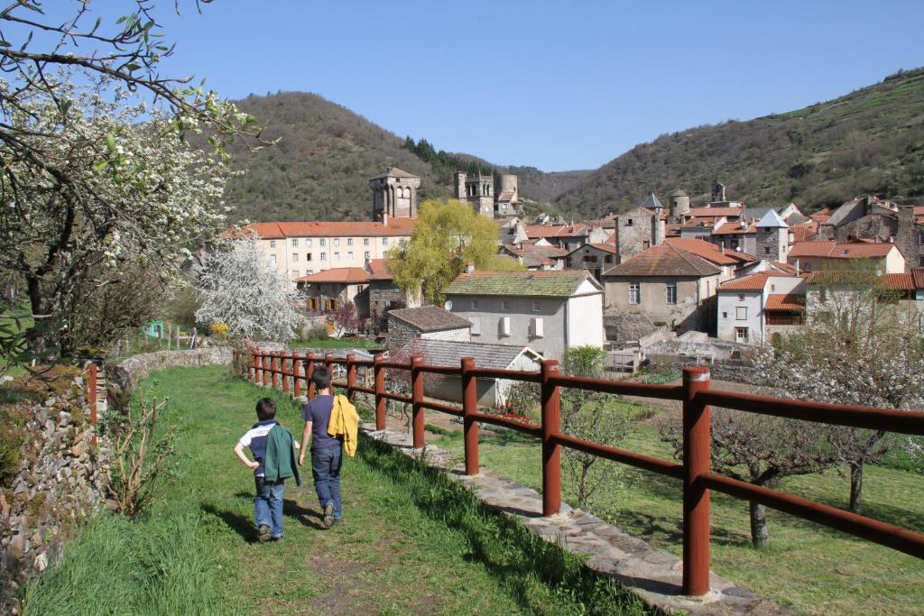 Hotel La Bougnate Blesle Экстерьер фото